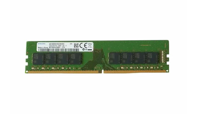 三星32GB DDR4 PC內(nèi)存條